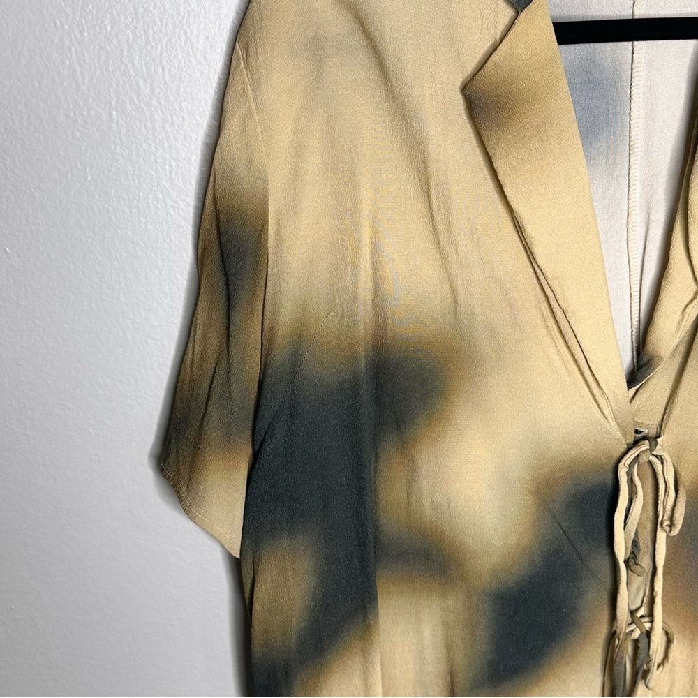 DISSH Henley Tie Front Shirt Beige Black Abstract Print US 6 - Picture 5 of 12